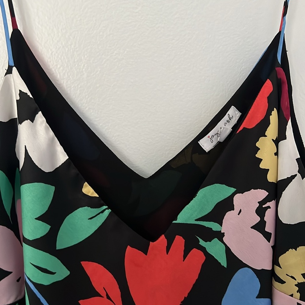 Flowery Patterned Silky Tank